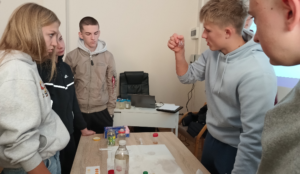 Rys. Badanie jakości wody